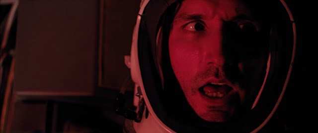 Capsule