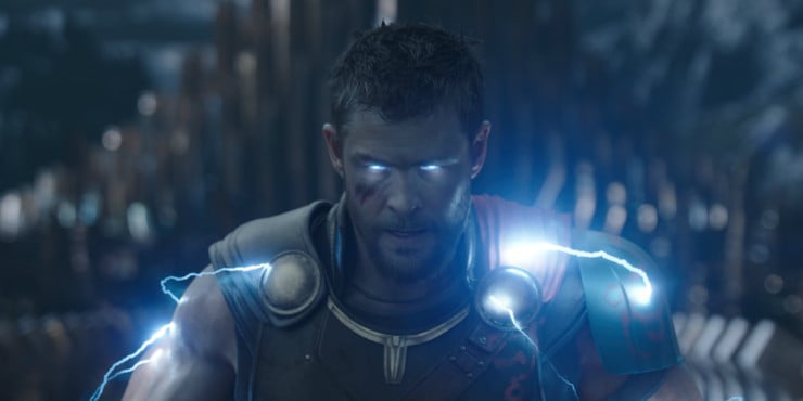 New Thor :Ragnarok Featurette Highlights The Fun In Been God Of Thunder