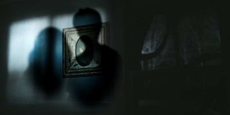 Episode 4 “Signs from the Dead” of Surviving Death. Cr. NETFLIX © 2021
