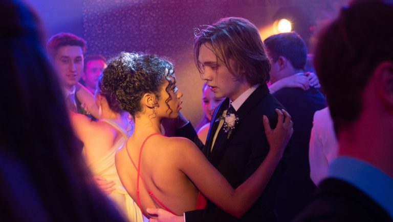 Taylor Russell as Maya and Charlie Plumber as Adam in WORDS ON BATHROOM WALLS