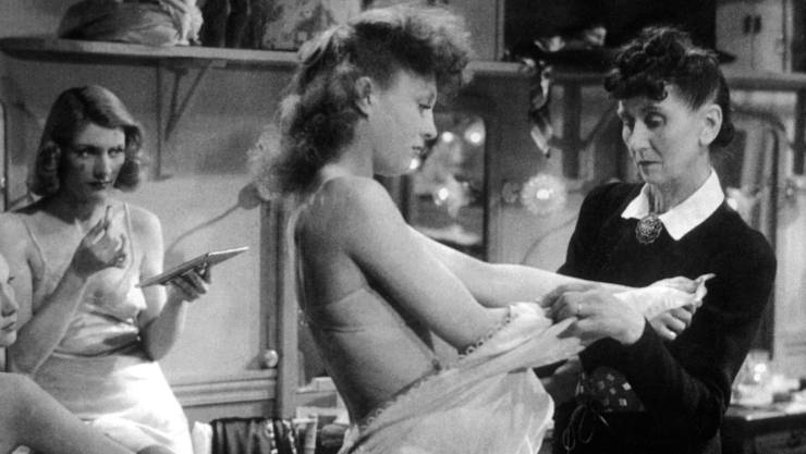 Falbalas (1945)