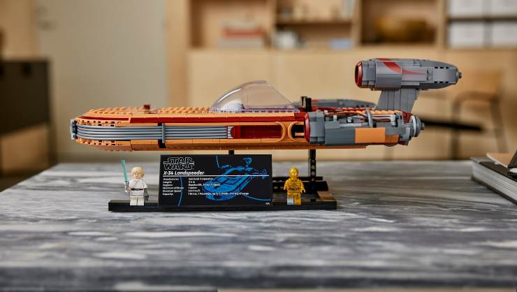 Lego To Release Star Wars™ Luke Skywalker Landspeeder set