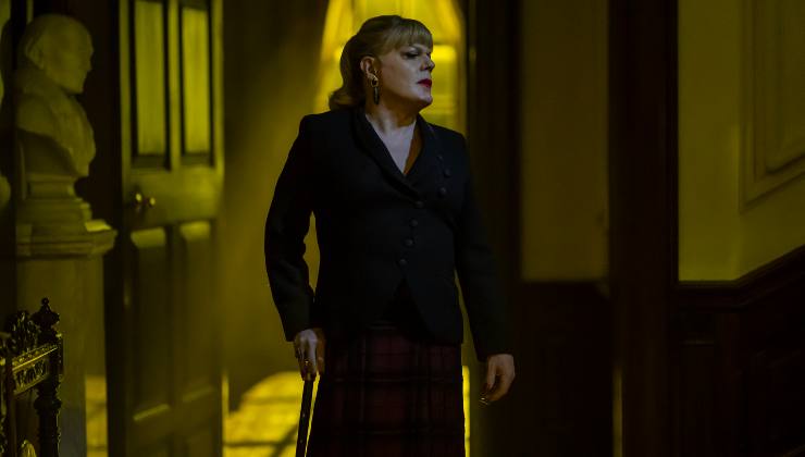 Eddie Izzard is Nina Jekyll in Doctor Jekyll