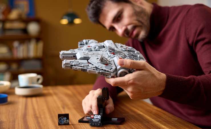 LEGO Millennium Falcon
