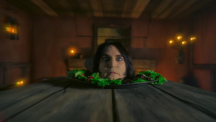 A trapped man head on a plate, Dick Turpin