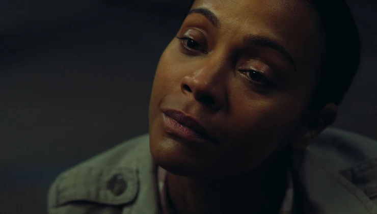 A woman begs (zoe saldana)_ in Beyond The Borders