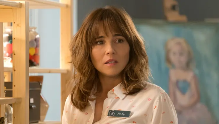Linda Cardellini set to star in Crystal Lake?