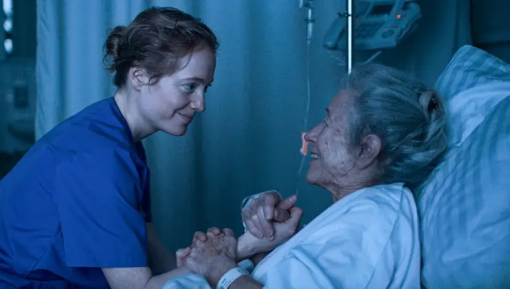 Leonie Benesch as Nurse Flora in Late Shift
