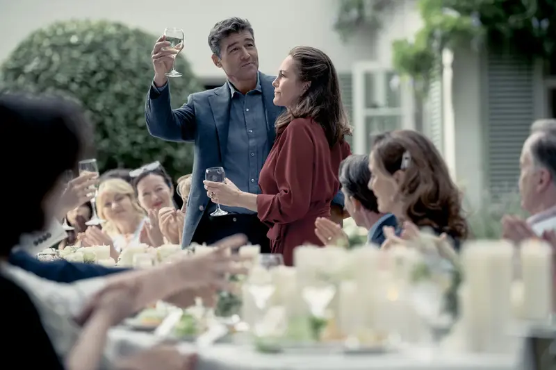 Diane Lane and Kyle Chandler celebrate their Anniversary