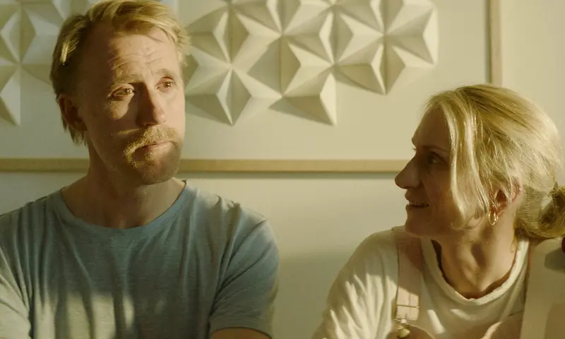 Two people talk about intimacy in Sex