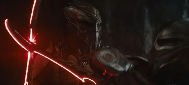 Predators clash in Predator: Badlands