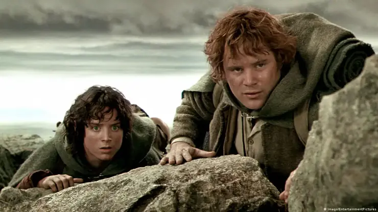 Two men in a mysterious land - The Lord of the Rings