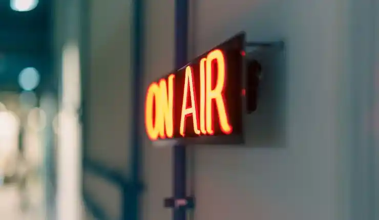 on air sigh for streaming?